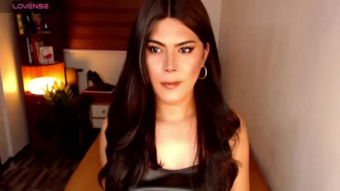 Veey online show from May 27, 2026, 8:28 pm
