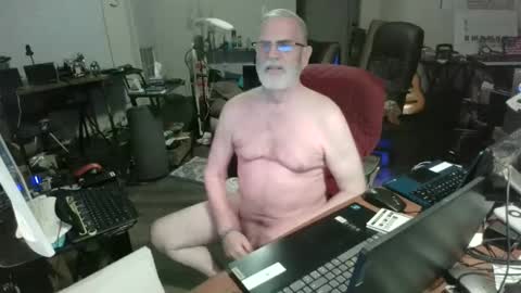 mt2much online show from December 17, 2025, 1:00 am