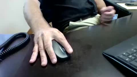 mttoker online show from May 19, 2026, 2:23 pm