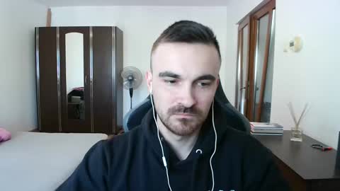 Victor online show from March 1, 2026, 1:24 pm