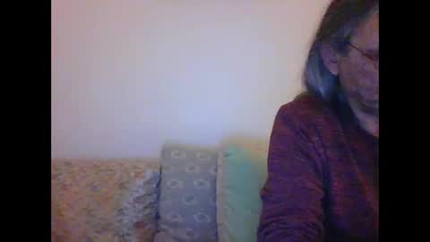 muetzeglatze_muetzeglatze online show from January 28, 2025, 7:10 pm