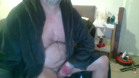 Snapshot of muff74 chatting on December 4, 2024, 5:33 pm muff74 online show from December 4, 2024, 5:33 pm