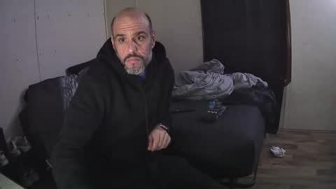 Muffdiver online show from February 4, 2026, 2:28 am