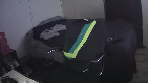 Muffdiver online show from March 14, 2026, 6:19 am