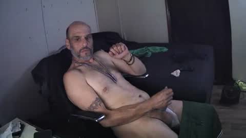 Muffdiver online show from June 27, 2026, 2:05 am