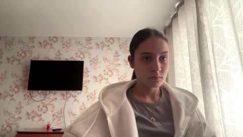 Tia online show from April 15, 2026, 6:20 am