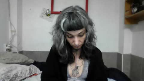 Snapshot of mulderandvalkyrie chatting on October 23, 2025, 7:12 pm mulderandvalkyrie online show from October 23, 2025, 7:12 pm