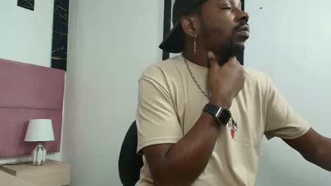 Muller Asher online show from October 9, 2025, 4:32 am