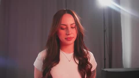 Kira online show from October 12, 2025, 7:07 am