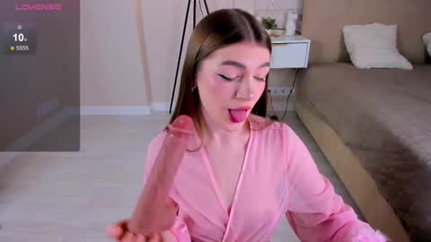 Snapshot of munaluna chatting on November 3, 2025, 9:43 am Luna online show from November 3, 2025, 9:43 am