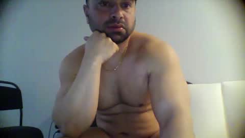Snapshot of muscle794 chatting on February 27, 2026, 4:40 pm Cool Traveler online show from February 27, 2026, 4:40 pm