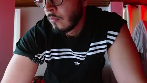 Snapshot of muscle_cock32 chatting on October 6, 2025, 6:16 pm David Big online show from October 6, 2025, 6:16 pm