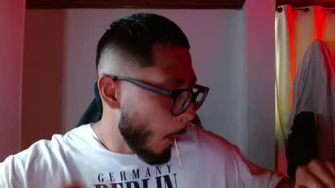 Snapshot of muscle_cock32 chatting on October 8, 2025, 4:26 pm David Big online show from October 8, 2025, 4:26 pm