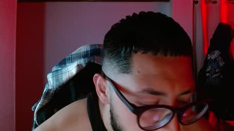 Snapshot of muscle_cock32 chatting on October 12, 2025, 8:35 am David Big online show from October 12, 2025, 8:35 am