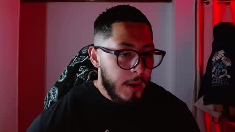 Snapshot of muscle_cock32 chatting on October 29, 2025, 7:21 am David Big online show from October 29, 2025, 7:21 am