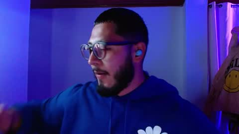 Snapshot of muscle_cock32 chatting on November 9, 2025, 8:56 am David Big online show from November 9, 2025, 8:56 am