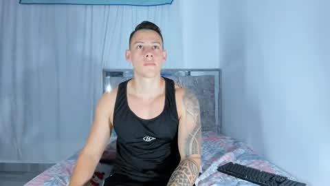 Snapshot of muscle_king_cum chatting on January 28, 2025, 12:32 pm muscle_king_cum online show from January 28, 2025, 12:32 pm