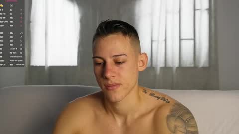 muscle_king_cum online show from November 29, 2025, 1:47 pm