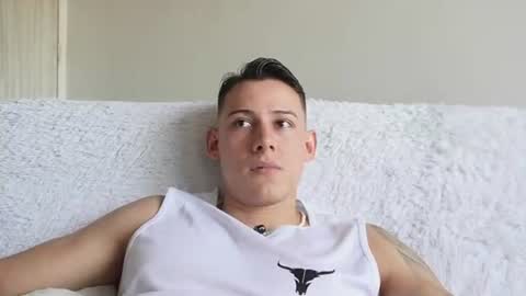 Snapshot of muscle_king_cum chatting on June 10, 2026, 2:27 pm muscle_king_cum online show from June 10, 2026, 2:27 pm