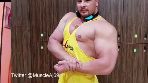 Snapshot of muscleaj69 chatting on December 11, 2024, 6:20 pm AJ online show from December 11, 2024, 6:20 pm