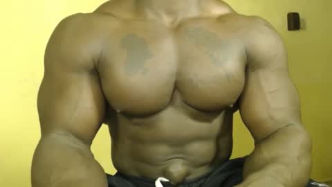 musclegod23 online show from October 17, 2025, 1:20 am