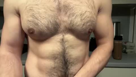 musclehair3 online show from May 20, 2026, 9:32 pm