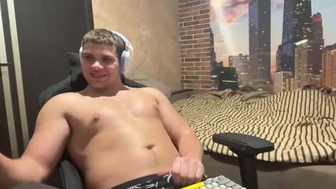 Snapshot of musclephantom chatting on November 14, 2025, 9:24 pm Egor online show from November 14, 2025, 9:24 pm