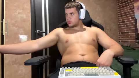 Snapshot of musclephantom chatting on June 29, 2026, 7:58 pm Egor online show from June 29, 2026, 7:58 pm