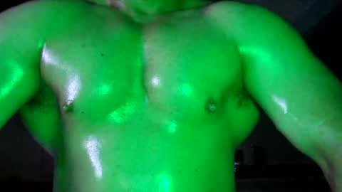 Snapshot of muscles_hulk chatting on February 18, 2026, 9:44 pm Hulk Muscles - NEW ACCOUNT online show from February 18, 2026, 9:44 pm