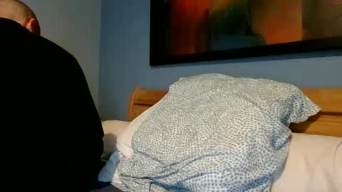 muscleshow00 online show from November 26, 2025, 12:17 pm