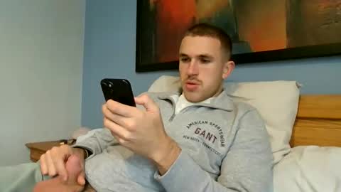 muscleshow00 online show from January 12, 2026, 10:42 am