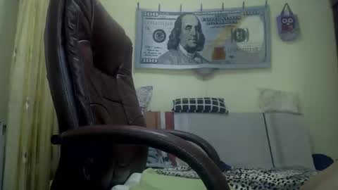 SexyMuscled online show from November 9, 2025, 8:29 pm