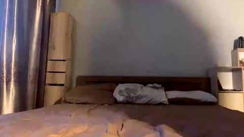 muscularjuggler online show from November 29, 2025, 2:25 am