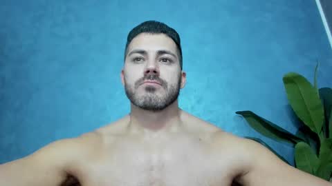 Snapshot of muscularmaster chatting on December 5, 2024, 10:23 pm muscularmaster onlyfans online show from December 5, 2024, 10:23 pm