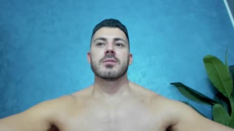 Snapshot of muscularmaster chatting on December 28, 2024, 1:18 am muscularmaster onlyfans online show from December 28, 2024, 1:18 am