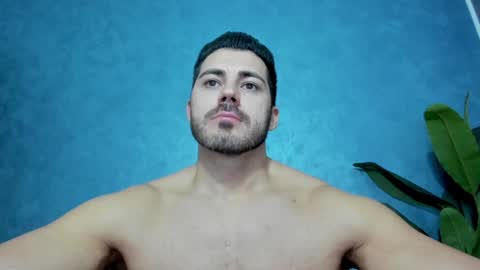 Snapshot of muscularmaster chatting on January 14, 2025, 11:10 am muscularmaster onlyfans online show from January 14, 2025, 11:10 am