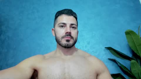 Snapshot of muscularmaster chatting on January 23, 2025, 1:30 am muscularmaster onlyfans online show from January 23, 2025, 1:30 am