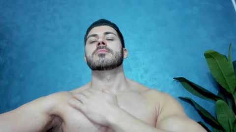 Snapshot of muscularmaster chatting on February 6, 2025, 10:10 pm muscularmaster onlyfans online show from February 6, 2025, 10:10 pm