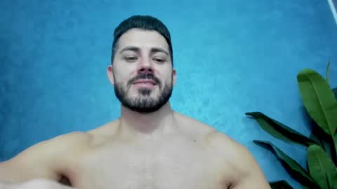 Snapshot of muscularmaster chatting on February 19, 2025, 1:40 am muscularmaster onlyfans online show from February 19, 2025, 1:40 am