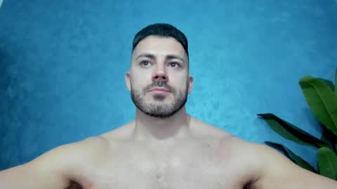 Snapshot of muscularmaster chatting on March 6, 2025, 1:05 am muscularmaster onlyfans online show from March 6, 2025, 1:05 am