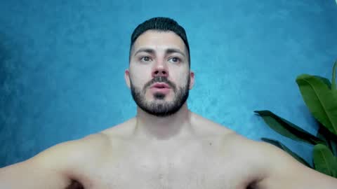 Snapshot of muscularmaster chatting on March 10, 2025, 1:01 am muscularmaster onlyfans online show from March 10, 2025, 1:01 am