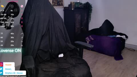 Snapshot of musculusx chatting on April 16, 2026, 9:50 pm Musculus online show from April 16, 2026, 9:50 pm