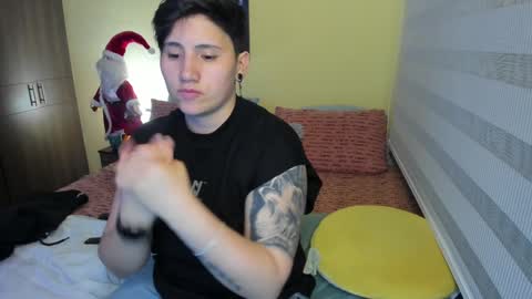 Snapshot of musicayluna chatting on January 2, 2025, 5:57 am VALENTINA Luna online show from January 2, 2025, 5:57 am