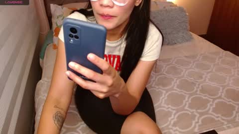 Snapshot of musicayluna chatting on February 13, 2025, 11:47 pm VALENTINA Luna online show from February 13, 2025, 11:47 pm