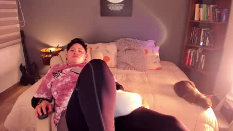 VALENTINA Luna  online show from October 7, 2025, 3:25 am