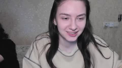 Snapshot of muuur_love chatting on June 20, 2026, 11:07 pm cute couple online show from June 20, 2026, 11:07 pm