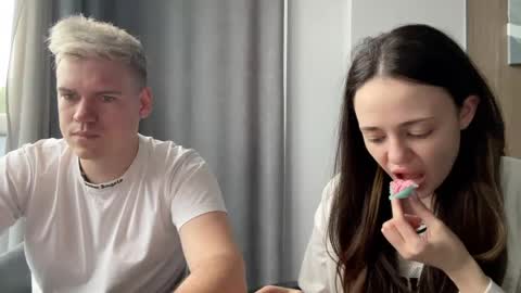 Milana and Anton online show from May 29, 2026, 4:49 pm
