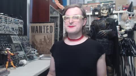 Snapshot of muziknerd chatting on January 31, 2025, 10:31 pm Muziknerd online show from January 31, 2025, 10:31 pm