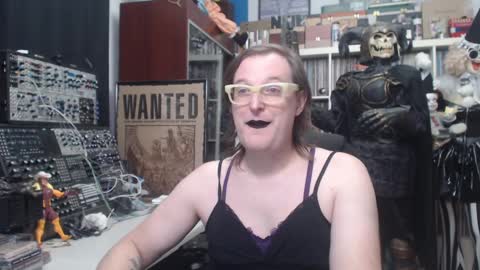 Snapshot of muziknerd chatting on February 2, 2025, 7:30 am Muziknerd online show from February 2, 2025, 7:30 am