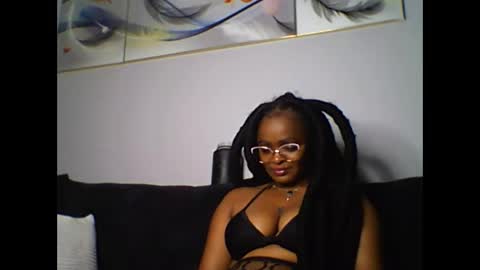 Snapshot of mwana69 chatting on February 20, 2026, 10:32 pm mwana69 online show from February 20, 2026, 10:32 pm